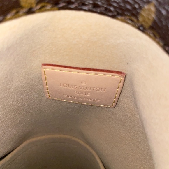 Louis Vuitton Artsy GM - Picture 7 of 16